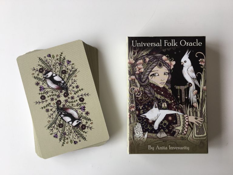 Review:  Universal Folk Oracle