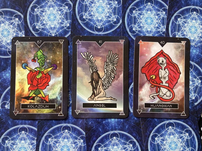Review:  Aether Creatures Oracle Cards