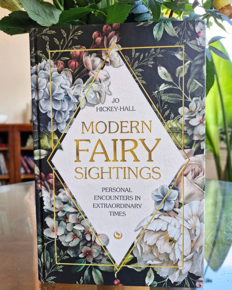 Book Review: Modern Fairy Sightings: Personal Encounters in Extraordinary Times