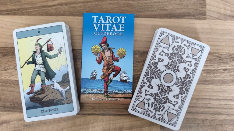 Deck Review: Tarot Vitae